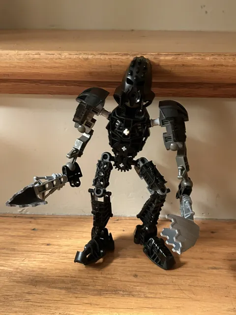 Vintage Bionicle Toa Metru: Toa Whenua (8603), set and canister