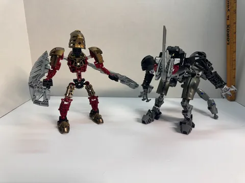 LEGO BIONICLE: Toa Lhikan and Kikanalo (8811) Built Complete - No Box or Manual