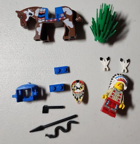 LEGO Western Indians 6709 - Tribal Chief - 100% Complete w/Fig No Manual