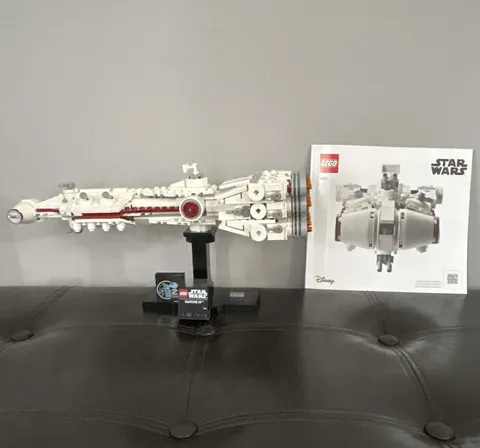 LEGO Star Wars Tantive IV 75376 Complete Set 654 Pieces with Display Stand