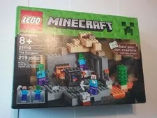 Lego Minecraft The Dungeon NIB 219 PCS #21119 Item # 6102219