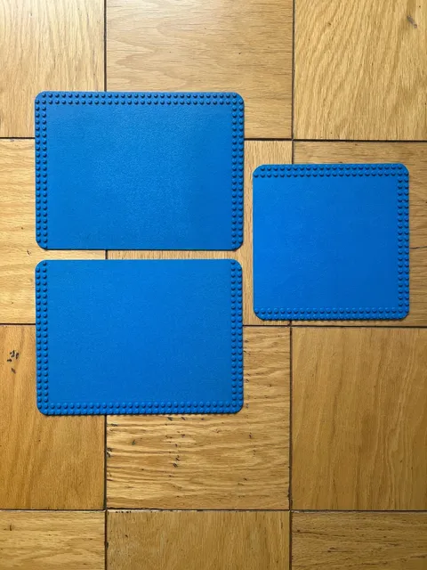 LEGO VINTAGE BLUE PLATES 2 SIZES WITH STUDDED EDGES