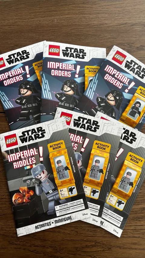 LEGO Star Wars Activity Book + Death Star Trooper, Imperial Officer, 6 pack