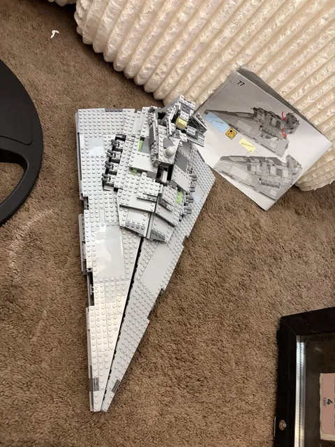 LEGO Star Wars Star Destroyer Ship Build w/ Instructions Booklet