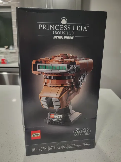 LEGO Star Wars Princess Leia (Boushh) Helmet Brand New Sealed (75351)