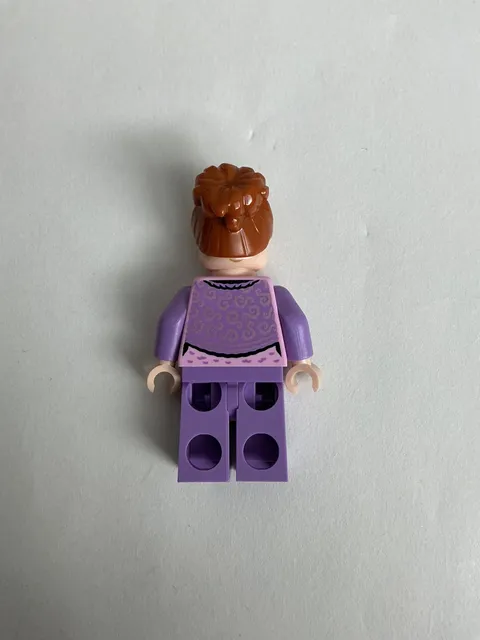 New LEGO Minifigure Mrs. Flume, Harry Potter 