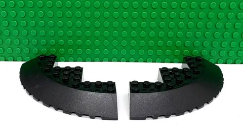 Lego 2 Black 10x10 UFO Alien Saucer Wing Wedge Ship NEW