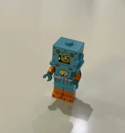 Lego Collectible Series 23 Cardboard Robot Minifigure (14a)