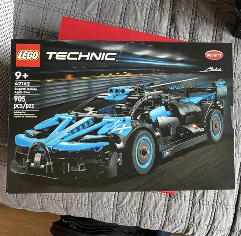 LEGO Technic Bugatti Bolide Agile Blue 42162 905pc 2023 Brick Separator Box