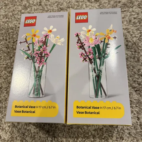 LEGO Set Of 2 Botanical  Vases NEW 6.7 Inches Brick Line & Wild Flowers Patterns