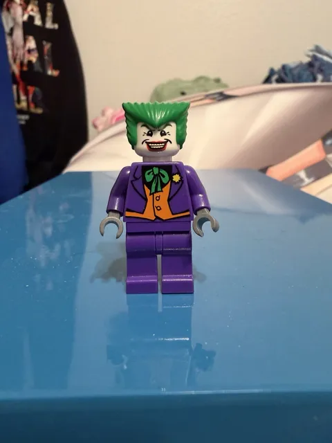LEGO The Joker Minifigure bat005 Orange Vest 2006 BATMAN