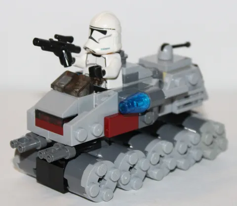 2014 Retired Star Wars Microfighter Lego set #75028 Clone Turbo Tank complete!