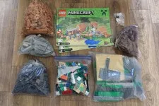 LEGO Minecraft The Village 21128 Complete* Set w/ Minifigures (See Desc)