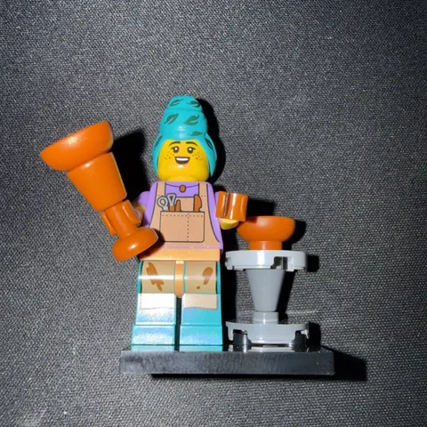 Potter Woman Girl Ceramic Pot Maker Series 24 71037 CMF LEGO® Minifigure Figure