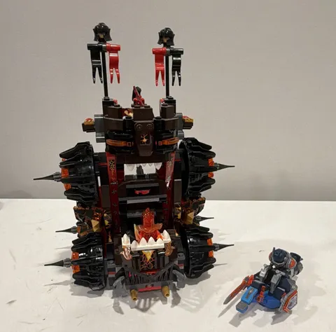 LEGO NEXO KNIGHTS SET 70321 General Magmar’s Siege Machine of Doom; Pre Owned