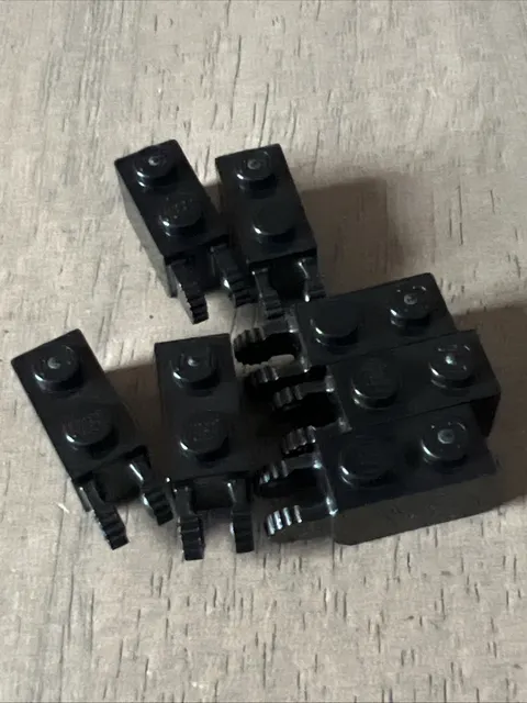 LEGO 30365 Black Hinge Brick 1 x 2 Locking with 2 Fingers Vertical End 7 Pieces