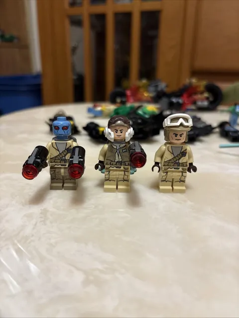 LEGO Duros Alliance Fighter SW0689 & Rebel Trooper SW0690 SW0688 Bundle