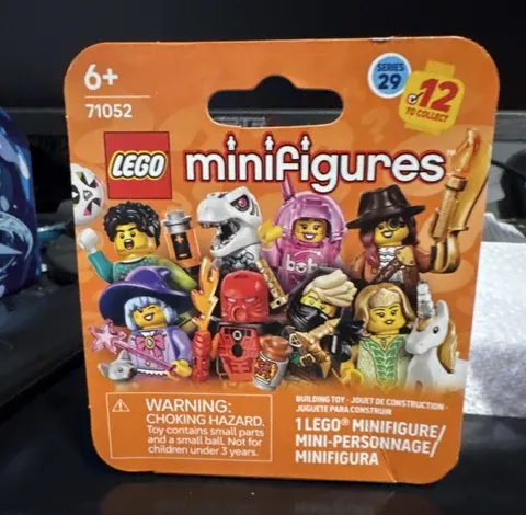 LEGO Minifigures Series 29 Minifigure 71052 Plastic Blister Pack Age 6+