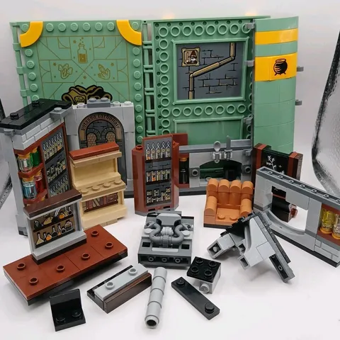Lot Of Harry Potter Lego Potions Class Furniture & Pieces