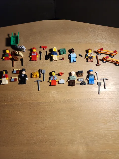 LEGO ~ Mixed Lot Of 10 Minifigures With Accessories ~ 9 To 5 Business Week