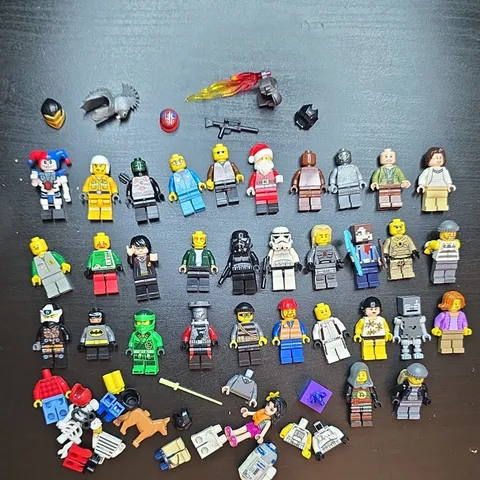 LEGO Minifigures Bulk Lot 30+ Figures & Accessories - Star Wars, Ninjago, City