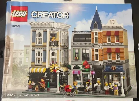 *INSTRUCTIONS ONLY* LEGO ASSEMBLY SQUARE Creator Expert # 10255 MANUAL Booklet
