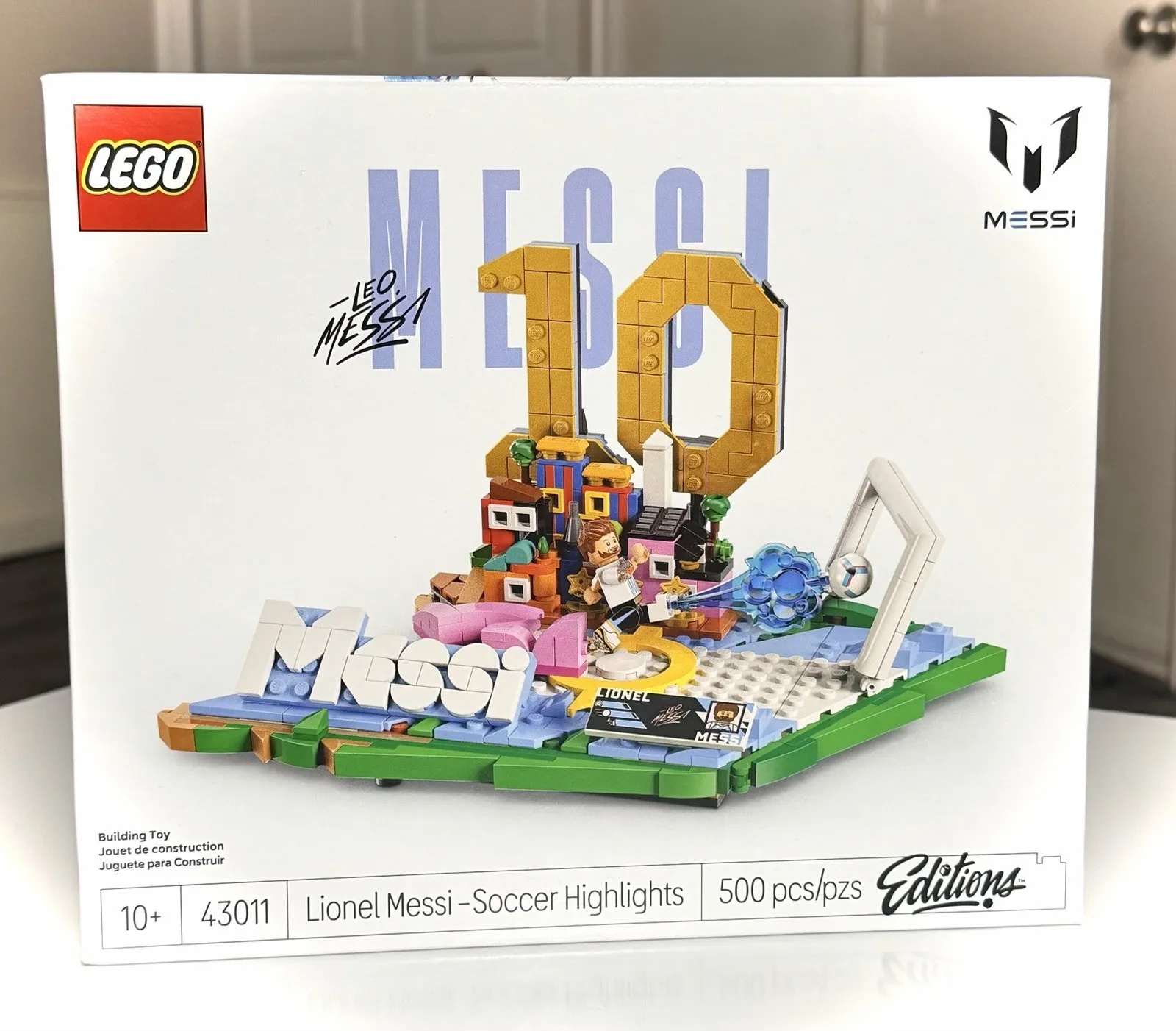 LEGO 43011 Lionel Messi Soccer Highlights 500pc Set w/ Minifigure NIB