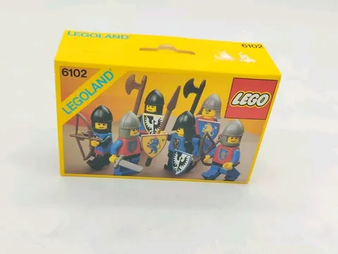 LEGO 6102 Castle Mini Figures VERY GOOD NEW/MISB Knights Lion Knights 6080 6067