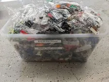  Sealed "New" LEGO Bags From Various Sets and Themes $10 per pound! Assorted 