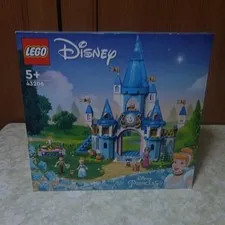 LEGO Cinderella and Prince Charming Castle Set Model 43206 2022 Release