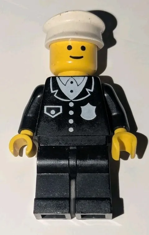 LEGO 1970s 1980s Classic Town Minifigure City Police Officer Minifig Guy cop001