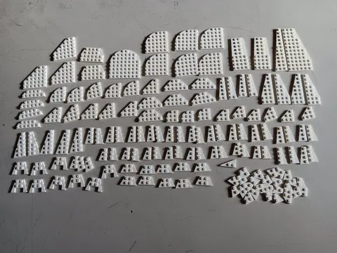 LEGO BULK LOT 148 WHITE WEDGE WING & ROUND PLATES  4X9 3X3 6X3 4X2 3X2 4X4 2X2