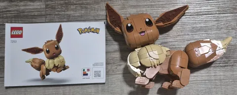 LEGO Pokemon Eevee Complete Set 72151 587 pcs w/ Box & Booklet 100% complete 