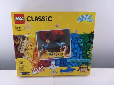 Lego 11009 Classic Bricks with 2 Light Bricks - 441 Pieces - New Sealed Box