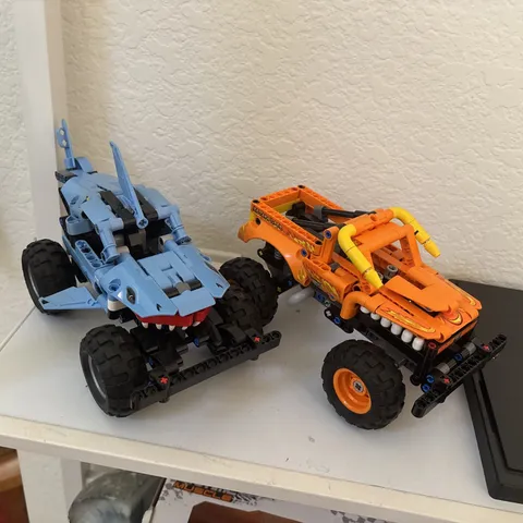 Lego Technic El Toro Loco 42135 & Megalodon 42134 Monster Jam Trucks Incomplete