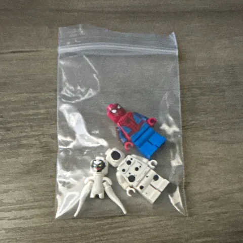 LEGO Spider-Man Minifigure Lot w/ White Accessories Polybag Plastic Age 4+