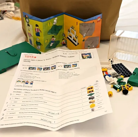 LEGO 3401-1 Shoot 'n' Score Soccer Minifigure Parts Bulk Lot w/ Case Vintage