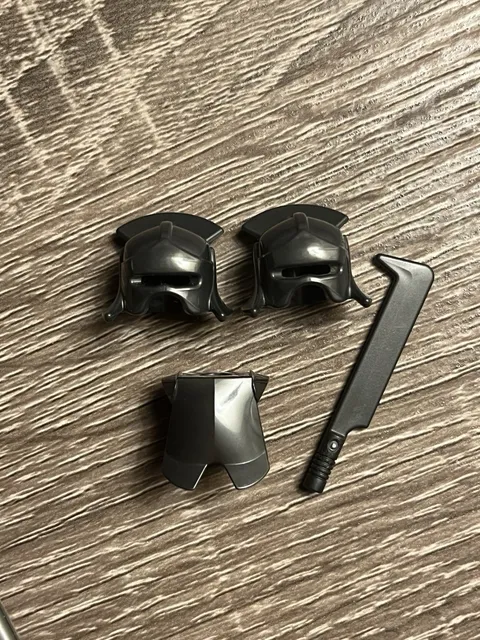 Lego Lord Of The Rings Uruk-Hai Helmet, Armor, And Sword