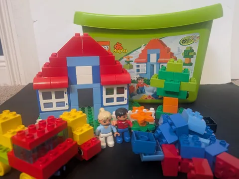 LEGO DUPLO:  Deluxe Brick Box Set  (5507)