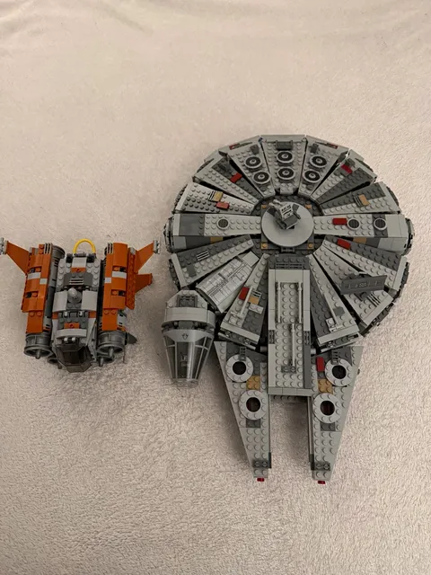 LEGO Star Wars 75105 Millennium Falcon + Jakku Quadjumper 98% Complete (READ)