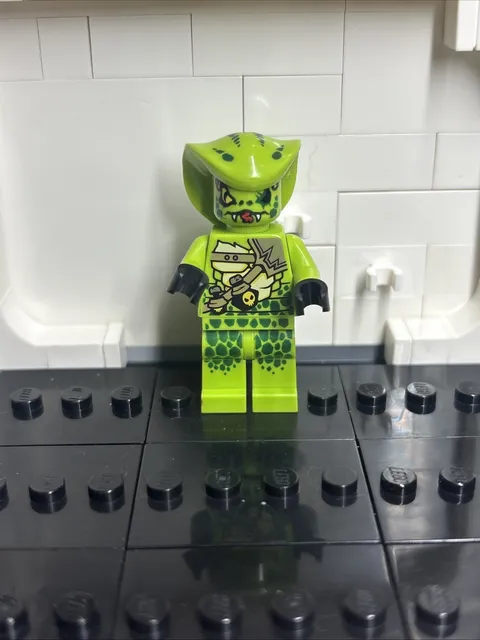 LEGO 70667 Ninjago Lasha Legacy Minifigure -