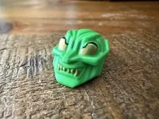LEGO Spiderman - Green Goblin Mask with Gold Eyes and Teeth D23 x225pb01