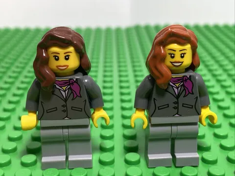 Lego 2x Minifigure TOWN CITY Airport Dark Bluish Grey Jacket with Magenta