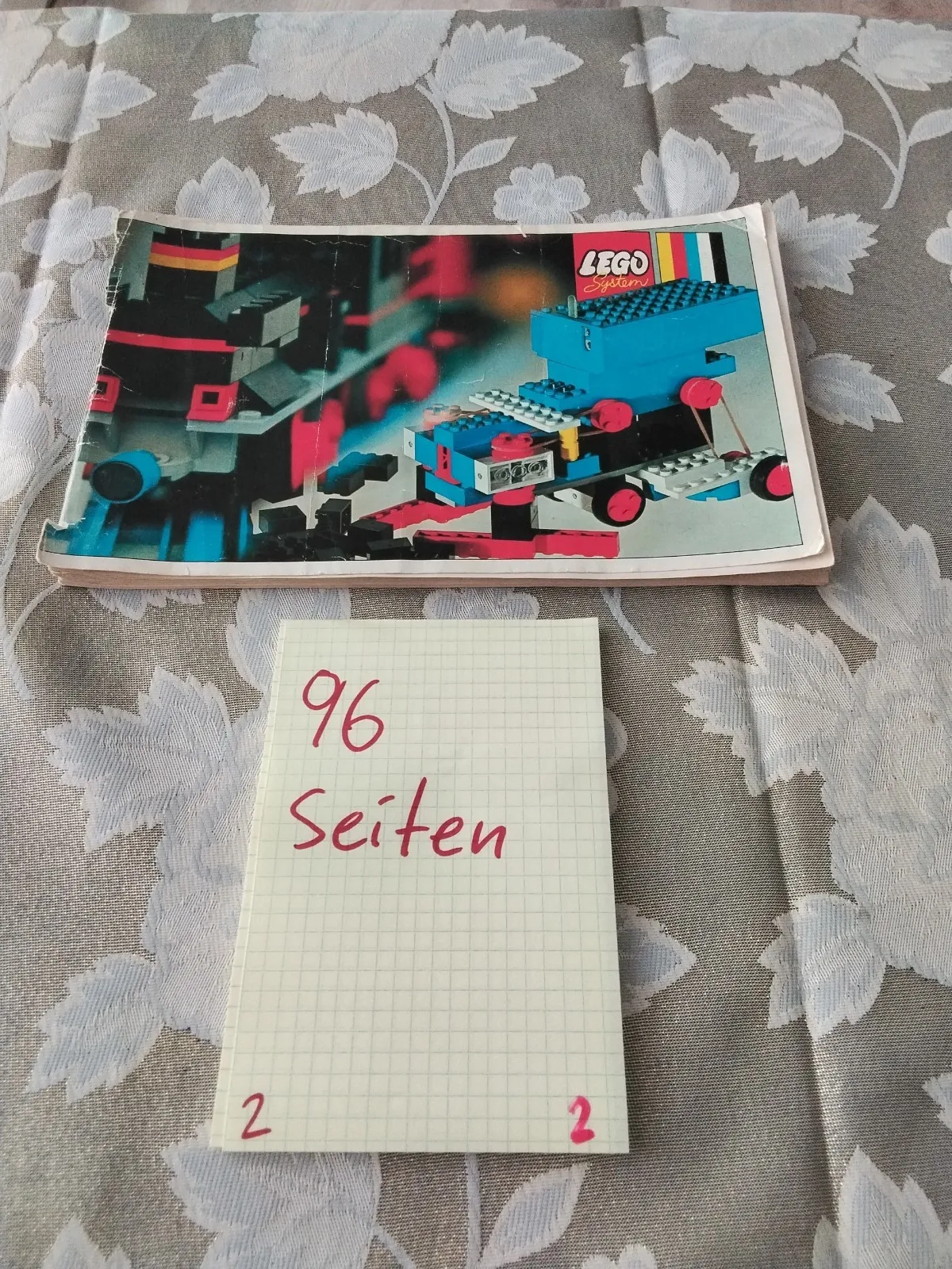 Lego Idea Book System 241 from 1969 /96 pages 