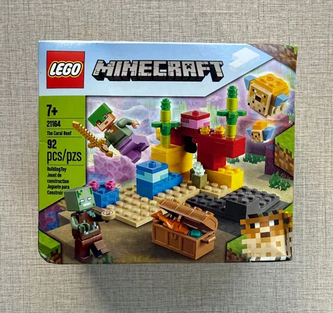 LEGO Minecraft: The Coral Reef (21164)