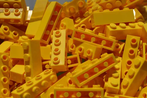 Lego Yellow Brick 1 x 4 with Studs on Side (Part #30414) Lot of 25 pieces