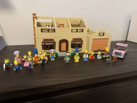 LEGO the Simpsons House 71006 Incomplete With Extra Figures