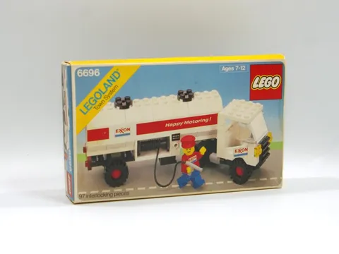 LEGO 6696 Exxon Fuel Tanker 1984 Vintage Town 96 pcs 1 Minifig From Japan