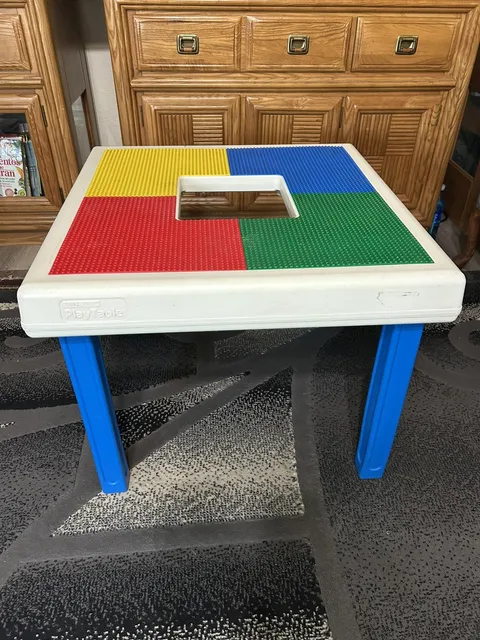 Vintage TABLETOYS Lego Table Toy
