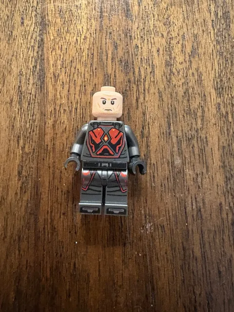 LEGO Gar Saxon Minifigure 75316 Good Condition Missing Helmet